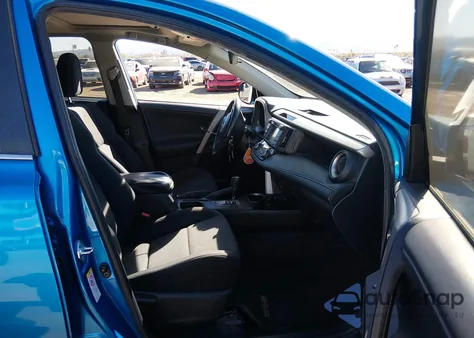 2017 Toyota Rav4 Xle from USA, damaged, VIN 2T3RFREV0HW589704